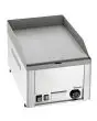Fry top avec plaque lisse en acier - Mod GDP 320E-G - Adapté pour l'étagère M3 - Dimension de la plaque mm L 320 x P 480 - Température 50°/300°C - Bac de récupération des graisses - Alimentation monophasée 230V/1/50Hz - Puissance kW 3 - Dimensions mm L 32