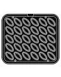 PLAQUE OVALE POUR COOKMATIC - MOD. E - EN ALUMINIUM - REVÊTEMENT ANTI-ADHÉSIF - DIMENSIONS L 38 x P 33 cm - CONVIENT AUSSI POUR COOKMATIC SPECIAL - DIM. SUP. 6,7 x 3,3 cm - DIM. INF. 5,1 x 1,7 cm - H 1,8 cm - PROFIL FESTONNÉ - 30 EMPREINTES BATEAU MIGNARD