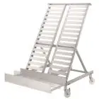 Écran incliné avec support de haut-parleur avant amovible - Pour fruits et légumes - Mod. QUEEN XPE12 - Capacité: n. 10+2 boîtes - Cadre en alliage d'aluminium anodisé - Inclinaison réglable - Avec roues (n.2 avec verrouillage du pied)