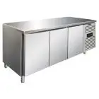 TABLE RÉFRIGÉRÉE EN ACIER INOX AISI 304 - FROID VENTILÉ - Mod CXF3100TN - GASTRONORM 1/1 (53 x 32,5 cm) - 3 PORTES - CAPACITÉ 358 L - TEMPÉRATURE -2°/+8°C - Dim L 179,5 x P 70 x h 86 cm