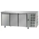 TABLE RÉFRIGÉRÉE EN ACIER INOX AISI 304 - VENTILÉE - Mod. UG03MGN - GASTRONORM 1/1 - N. 3 PORTES - TEMPÉRATURE 0°/+10°C - Dim. cm. 187x70xh85/92 - Norme CE