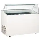 PRÉSENTOIRS VITRINES À CREME GLACÉE - MOD. TOP 7 - TEMPÉRATURE -15°/-20° C - CAPACITÉ Lt 293 - Dim. L 135 x P 67,5 x h 117,5 - POIDS Kg. 99 - Norme CE