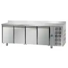 TABLE RÉFRIGÉRÉE AVEC DOSSERET EN ACIER INOX AISI 304 - Mod. UQ04MAL - POUR PÂTISSERIE - PLAQUES 60x40 - VENTILÉE - N. 4 PORTES - TEMPÉRATURE 0°/+10°C - Dim. 270x80xh95/102 cm - Norme CE
