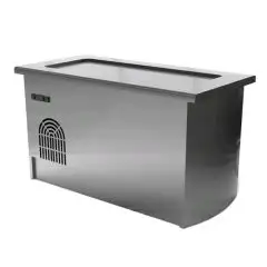 Îlot réfrigéré  central avec bords anti ruissellement - panneaux latéraux  et plinthe périmétrale - Structure en inox  finissage en scotch brite
