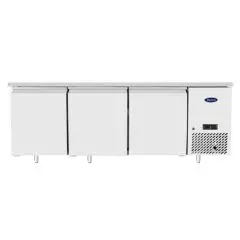 TABLE RÉFRIGÉRÉE EN ACIER INOX - FROID VENTILÉ - Mod.B-EPF3485-S-GR - PÂTISSERIE - PLAQUES 60 x 40 cm - 3 PORTES - CAPACITÉ 420 L - TEMPÉRATURE -2°/+8°C - Dim. L 201 x P 80 x h 84 cm - Norme CE