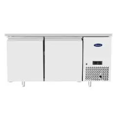 TABLE RÉFRIGÉRÉE EN ACIER INOX - FROID VENTILÉ - Mod. B-EPF3495-S-GR - PÂTISSERIE - PLAQUES 60 x 40 cm - 2 PORTES - CAPACITÉ 280 L - TEMPÉRATURE -2°/+8°C - Dim. L 151 x P 80 x h 84 cm - Norme CE