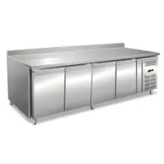 TABLE RÉFRIGÉRÉE AVEC DOSSERET EN ACIER INOX AISI 304 - FROID VENTILÉ - Mod. ECZ4200BT - GASTRONORM 1/1 (53 x 32,5 cm) - 4 PORTES - CAPACITÉ 616 L - TEMPÉRATURE -10°/-20°C - Dim. L 223 x P 70 x h 96 cm - Norme CE