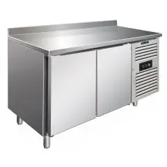TABLE RÉFRIGÉRÉE AVEC DOSSERET EN ACIER INOX AISI 304 - FROID VENTILÉ - Mod CXF2200TN - GASTRONORM 1/1 (53 x 32,5 cm) - 2 PORTES - CAPACITÉ 313,5 L - TEMPÉRATURE -2°/+8°C - Dim. L 136 x P 70 x h 96 cm