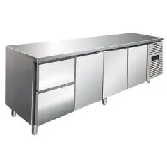 TABLE RÉFRIGÉRÉE EN ACIER INOXYDABLE AISI 304 - VENTILÉE - Mod CXF4110TN - GASTRONORM 1/1 (53 x 32,5 cm) - 3 PORTES RÉFRIGÉRÉES - 2 TIROIRS RÉFRIGÉRÉS - CAPACITÉ 476 L - TEMPÉRATURE -2°/+8°C - Dimensions cm L 223 x P 70 x H 86