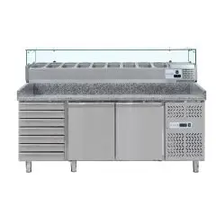 COMPTOIR RÉFRIGÉRÉ À PIZZA EN ACIER INOX - AVEC VITRINE À INGRÉDIENTS - POUR BACS À PIZZA 60x40 cm - VENTILÉ - Mod DB2610TN38  - N 2 portes + 1 Meublé à tiroirs neutre - N 7 tiroirs - Température -2°/+8°C - Dimensions 202,5x80x143,5 cm