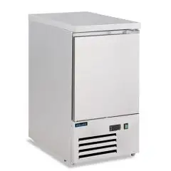 Table saladette r&eacute;frig&eacute;r&eacute;e mod&egrave;le SALADETTE SF 401, temp&eacute;rature +2&deg;C / +8&deg;C, capacit&eacute; brute 109 Lt, dimensions ext&eacute;rieures 435 x 700 x 870 mm.