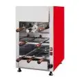 RÔTISSOIRE A GAZ - MOD. CHURRASCO/CM8G - Motoréducteurs indépendants pour chaque fouet de chasse - N. 8 fouets de chasses longueur cm 50 - N° plateaux: 3 - Puissance thermique: 6,8 Kw - Branchement: monophasé - Dimensions : cm 45,5 x 57,5 x 77,4 h - Norme