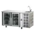 TABLE RÉFRIGÉRÉE EN ACIER INOX AISI 304 - Mod.  UG02MPVL - PLAN DE TRAVAIL AVEC ÉVIER INTÉGRÉ - VENTILÉE - GASTRONORM 1/1 - N. 2 PORTES EN VERRE - TEMPÉRATURE 0°/+10°C - Dim. cm. 142x70xh115/120 - Norme CE