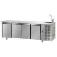TABLE RÉFRIGÉRÉE EN ACIER INOX AISI 304 - Mod. UG04MGNL - PLAN DE TRAVAIL AVEC ÉVIER INTÉGRÉ - VENTILÉE - GASTRONORM 1/1 - N. 4 PORTES - TEMPÉRATURE 0°/+10°C - Dim. 232x70xh115/120 cm - Norme CE
