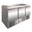 SALADETTE RÉFRIGÉRÉE EN ACIER INOX AISI 304 - GASTRONORM 1/1 ( 53x32,5cm) - STATIQUE - Mod. G-S903 - N. 3 portes réfrigérées - Température +2°/+8°C - Dim. 136,5x70x85 cm - Norme CE
