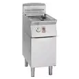FRITEUSE À GAZ - LIGNE MELTING - MOD. FG9421MP - TÉCHNOLOGIE  "MELTING": CONTRÔLE ÉLECTRONIQUE  DE LA TEMPÉRATURE  PAR INTERMITTENCE PROGRAMMÉ ET GRADUELLE - ÉCHANGEURS EXTÉRIEURS À LA  CUVE  - N. 1 CUVE  LT. 21 D'HUILE - N. 1 COMPARTIMENT NEUTRE AVEC POR