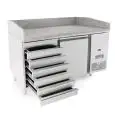 COMPTOIR À PIZZA RÉFRIGÉRÉ EN ACIER INOXYDABLE - Mod. FQG4511 - POUR LES CONTENANTS À PIZZA cm 60x40 - VENTILÉS - N. 1 PORTE - N. 7 TIROIRS NEUTRES cm 60x40 - Température 0°/+8°C - Taille cm. L 151 x P 80 x h 100/160 - Norme CE