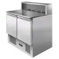 SALADETTE RÉFRIGÉRÉE / COMPTOIR À PIZZA - Mod. ESL3831GR - FROID STATIQUE - GASTRONORM 1/1 (53x32,5 cm) - PLAN DE TRAVAIL EN GRANIT - DOSSERET EN ACIER INOX POUR 5 BACS GN 1/6 (17,6x16,2 cm) - 2 PORTES RÉFRIGÉRÉES - TEMPÉRATURE -2°/+8°C - Dim. L 90 x P 70