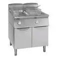 FRITEUSE À GAZ - LIGNE UNIKA - MOD. FG9821P - ÉCHANGEURS EXTÉRIEURS À LA CUVE - N. 2 CUVES LT. 21 + 21 D'HUILE - COMPARTIMENT NEUTRE AVEC 2 PORTES - DIMENSIONS Cm L 80 X P 90 X h 90 - Poids  Kg 145