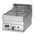 FRITEUSE DE COMPTOIR À GAZ - LIGNE M - MOD. 65/40 FRG - N. 1 cuve Lt. 8 d'huile - Puissance kW 6,8 - Dimensions: cm L 40 x P 65 x H 30 - Norme CE