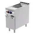 CUISEUR À PÂTES À GAZ - MOD. CPG91M0 - N. 1 cuve de 40 litres - N. 1 compartiment neutre avec porte - Puissance 13,9 kW - Dimensions cm L 40 x P 90 x H 90 - Norme CE