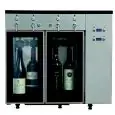DISTRIBUTEUR DE VIN AU VERRE ET MACHINE À AZOTE - Mod VINO 4 - Plug & Play - Structure en acier inoxydable AISI 304 - Capacité : 4 bouteilles disposées en ligne, deux compartiments de 2 bouteilles chacun - Alimentation 220/240V/1/50 Hz - Dimensions cm L 6