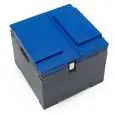 BAC ISOTHERME - MOD. COOLBOX PANS - Structure en polyéthylène - Couvercle en polyéthylène -  Convient pour la conservation de la glace jusqu'à 4h (couvercle fermé) - Dimensions L 52 x P 52 x 43,2 H cm