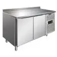 TABLE RÉFRIGÉRÉE AVEC DOSSERET EN ACIER INOX AISI 304 - FROID VENTILÉ - Mod CXF2200BT - GASTRONORM 1/1 (53 x 32,5 cm) - 2 PORTES - CAPACITÉ 313,5 L - TEMPÉRATURE -18°/-22°C - Dim. L 136 x P 70 x h 96 cm