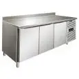 TABLE RÉFRIGÉRÉE AVEC DOSSERET EN ACIER INOX AISI 304 - FROID VENTILÉ - Mod CXF3200BT - GASTRONORM 1/1 (53 x 32,5 cm) - 3 PORTES - CAPACITÉ 358 L - TEMPÉRATURE -18°/-22°C - Dim L 179,5 x P 70 x h 96 cm