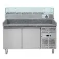 COMPTOIR RÉFRIGÉRÉ À PIZZA EN ACIER INOX - AVEC VITRINE À INGRÉDIENTS - POUR BACS À PIZZA 60x40 cm - VENTILÉ - Mod DB2600TN38  - N 2 portes - Température -2°/+8°C - Dimensions 151x80x143,5 cm
