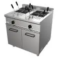 CUISEUR À PÂTES ÉLECTRIQUE  - MOD. G7MUO2V80 - N. 2 cuve 28+28 Lt - Compartiment neutre avec portes - Puissance kW 14 - Dim. 80x70x85 cm - Norme CE