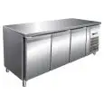 TABLE RÉFRIGÉRÉE EN ACIER INOX AISI 304 - VENTILÉ - Mod. G-GN3100TN - GASTRONORM 1/1 ( 53x32,5 cm) - CAPACITÉ BRUTE  417 Lt - N. 3 PORTES - Température -2°/+8°C - Dim. 179,5x70x86 cm - Norme CE