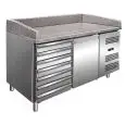 COMPTOIR RÉFRIGÉRÉ À PIZZA EN ACIER INOX - POUR BACS À PÂTONS 60x40 cm - FROID VENTILÉ - Mod PZ1610TN - 1 PORTE RÉFRIGÉRÉE + 1 BLOC NEUTRE DE 7 TIROIRS - TEMPÉRATURE +2°/+8°C - Dim L 151,5 X P 80 X h 100 cm