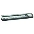 PRÉSENTOIR VITRINE RÉFRIGÉRÉE À POSER POUR SUSHI - Mod. RS80 - Température 0°/+5°C - Capacité 8 X GN1/3 - Voltage MONOPHASÉ V230/1 - Puissance W 137 - Dim.mm. L 1797 x P 357 x h 240 - Poids Kg. 37