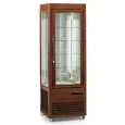 VITRINE RÉFRIGÉRÉE POUR PÂTISSERIE - MOD. SALOON 350 Q - CADRE EN BOIS MASSIF - Temp. °C +4/+10 - ALIMENTATION MONOPHASÉE - PUISSANCE W 600 - CAPACITÉ 350 LT - RÉFRIGÉRATION VENTILÉE - DIM cm L 60,7 x P 66 x H 182,5 - POIDS KG 146