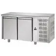 TABLE RÉFRIGÉRÉE EN ACIER INOX AISI 304 - VENTILÉE - Mod. UG02MGN - GASTRONORM 1/1 - N. 2 PORTES - TEMPÉRATURE 0°/+10°C - Dim. cm. 142x70xh85/92 - Norme CE