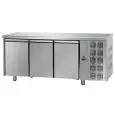 TABLE RÉFRIGÉRÉE EN ACIER INOX AISI 304 - VENTILÉE - Mod. UG03MGN - GASTRONORM 1/1 - N. 3 PORTES - TEMPÉRATURE 0°/+10°C - Dim. cm. 187x70xh85/92 - Norme CE