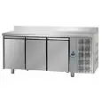 TABLE RÉFRIGÉRÉE AVEC DOSSERET EN ACIER INOX AISI 304 - POUR PÂTISSERIE - PLAQUES cm 60x40 - VENTILÉE - Mod. UQ03MAL - N. 3 PORTES - TEMPÉRATURE 0°/+10°C - Dim. cm. 215x80xh95/102 - Norme CE